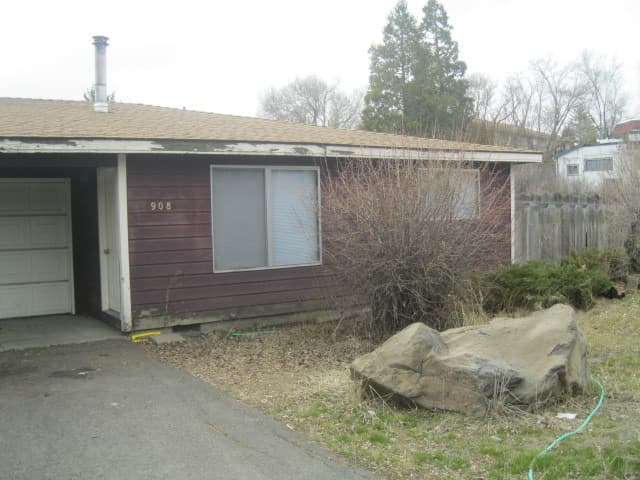 Klamath Falls House: 908 N 4th Street