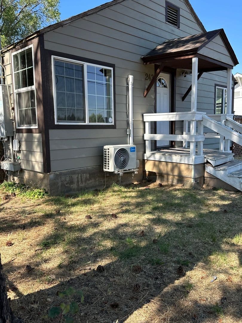 Klamath Falls House: 243 Nevada St