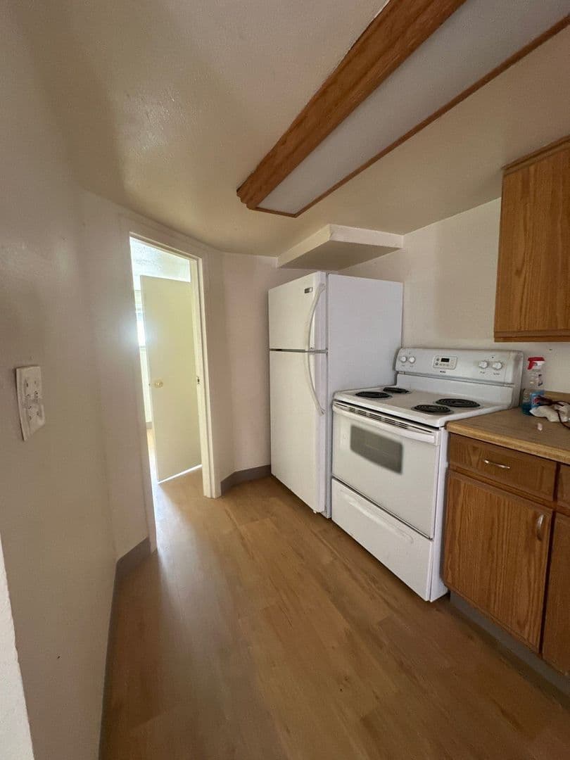 Klamath Falls Apartment: 754 N 10th Street
