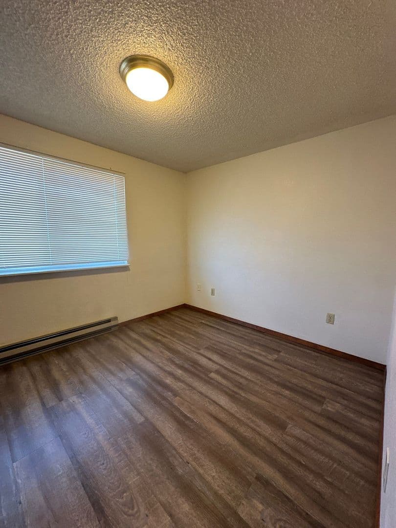 Klamath Falls Apartment: 1331 Avalon St