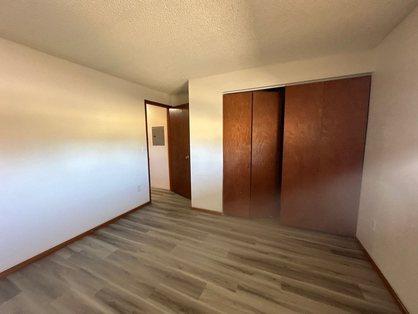 Klamath Falls Apartment: 157- 169 N Laguna St