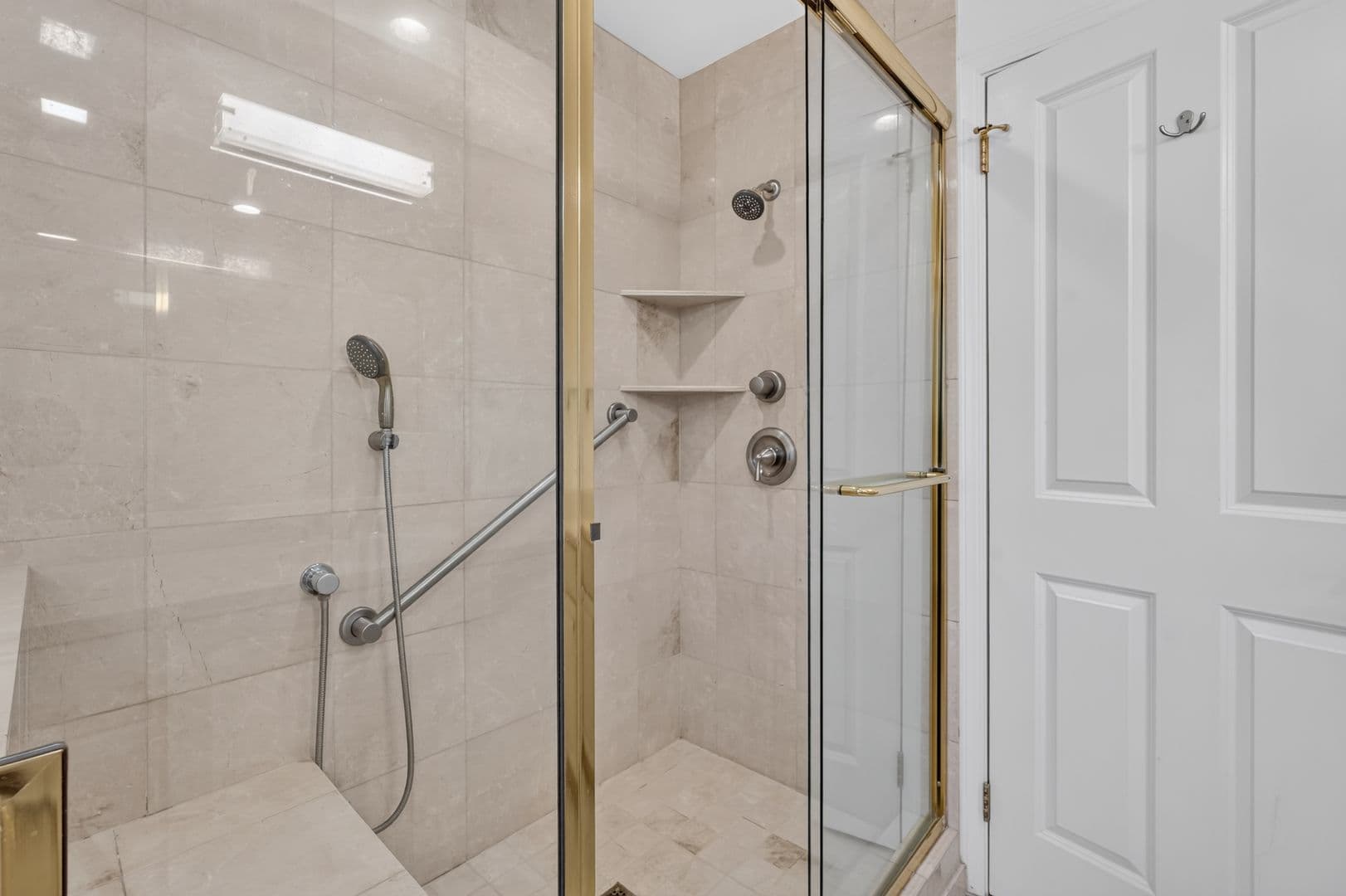 Carmel Condo: 79 Del Mesa Carmel