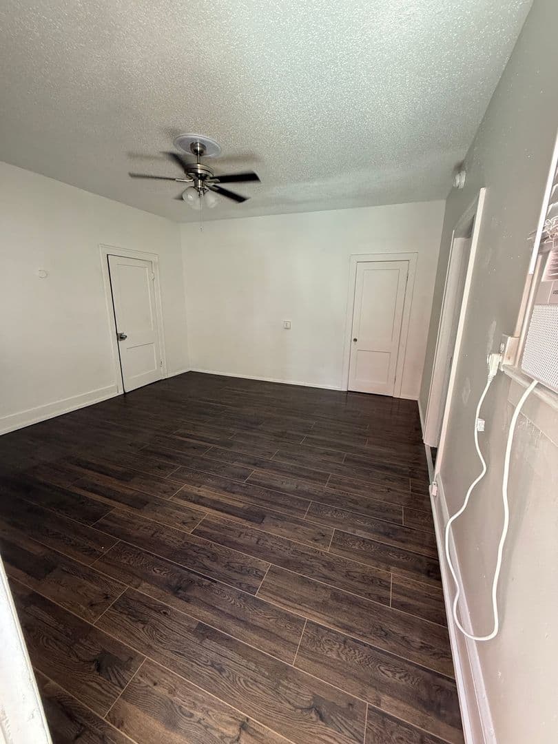 Daytona Beach Apartment: 1208 S Ridgewood Ave #1