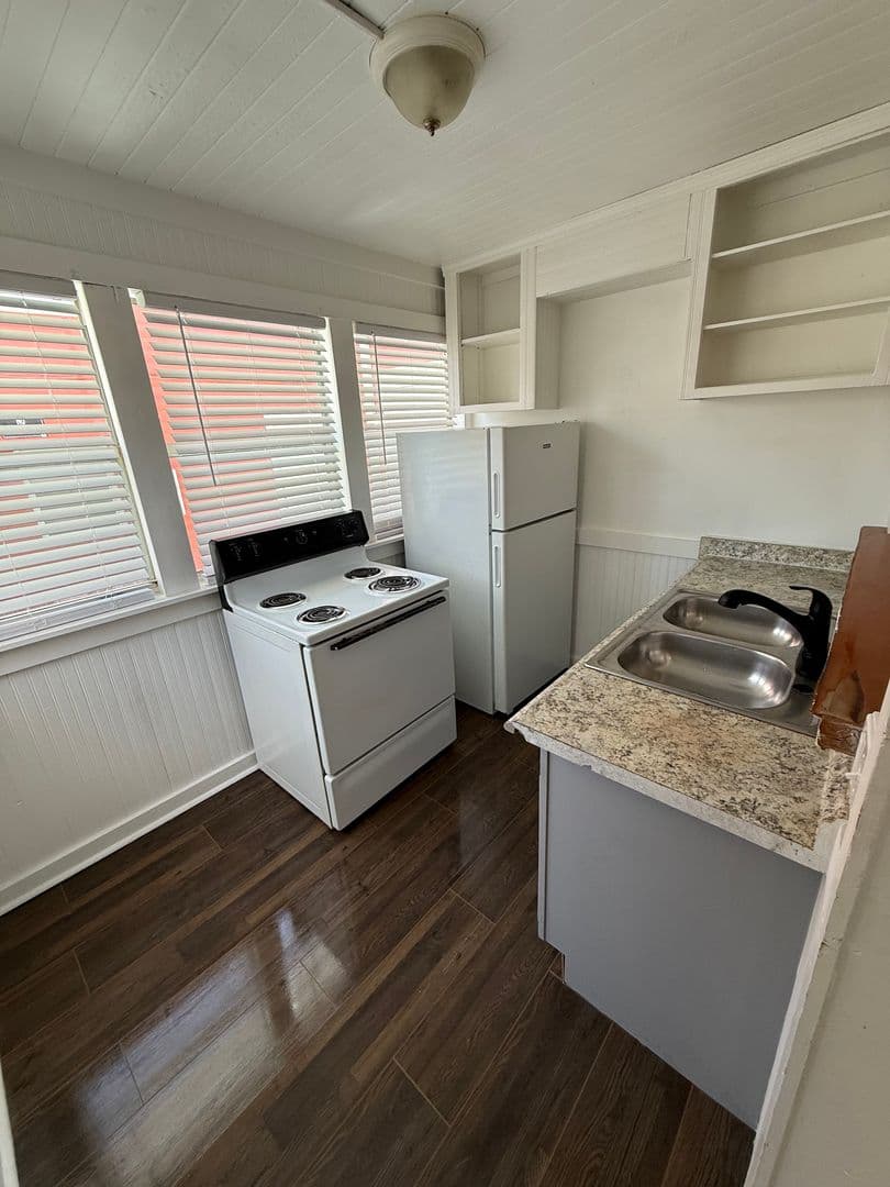 Daytona Beach Apartment: 1208 S Ridgewood Ave #1