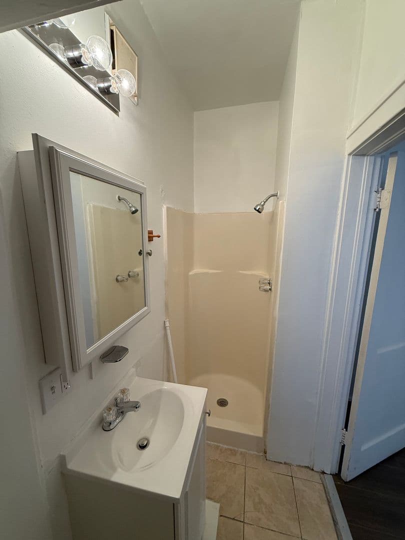Daytona Beach Apartment: 1208 S Ridgewood Ave #1