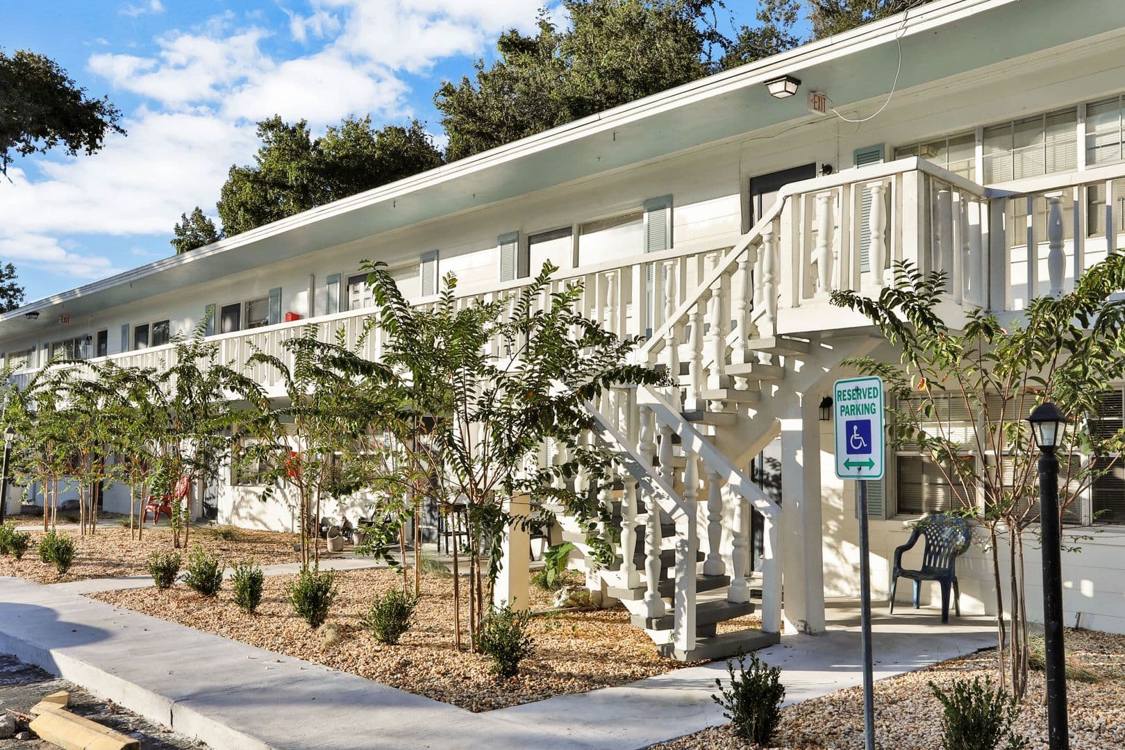 Daytona Beach Apartment: 1140 S. Ridgewood Ave