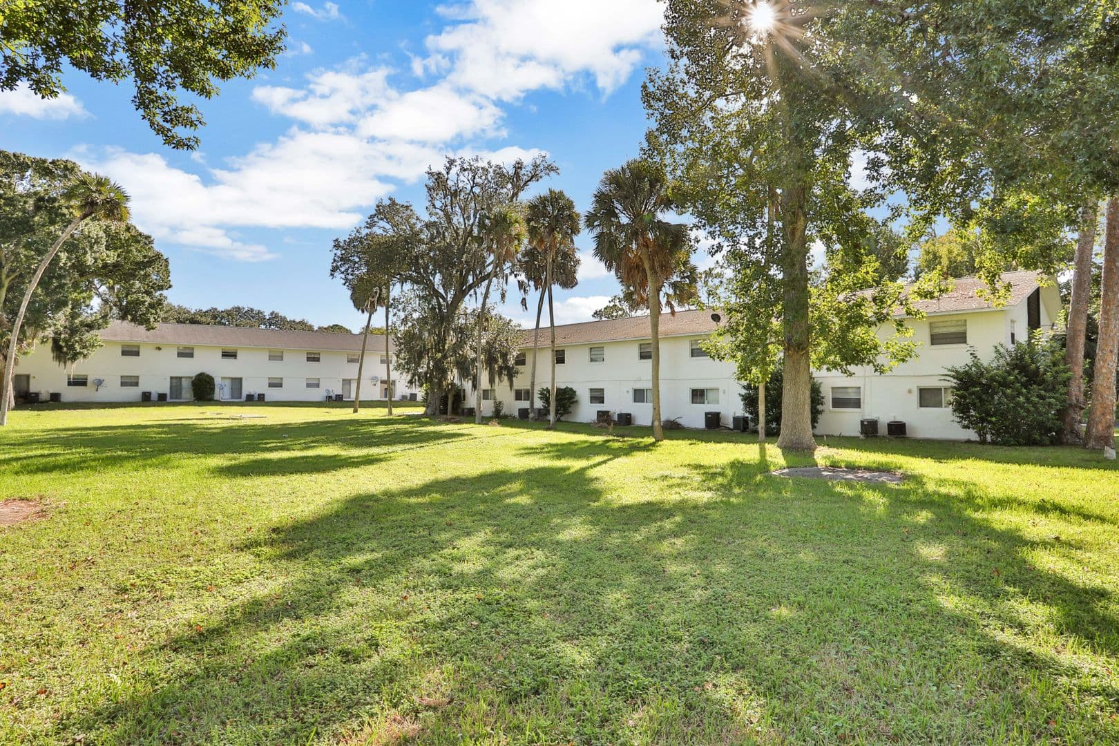 South Daytona Apartment: 1835-1841 S Segrave St.