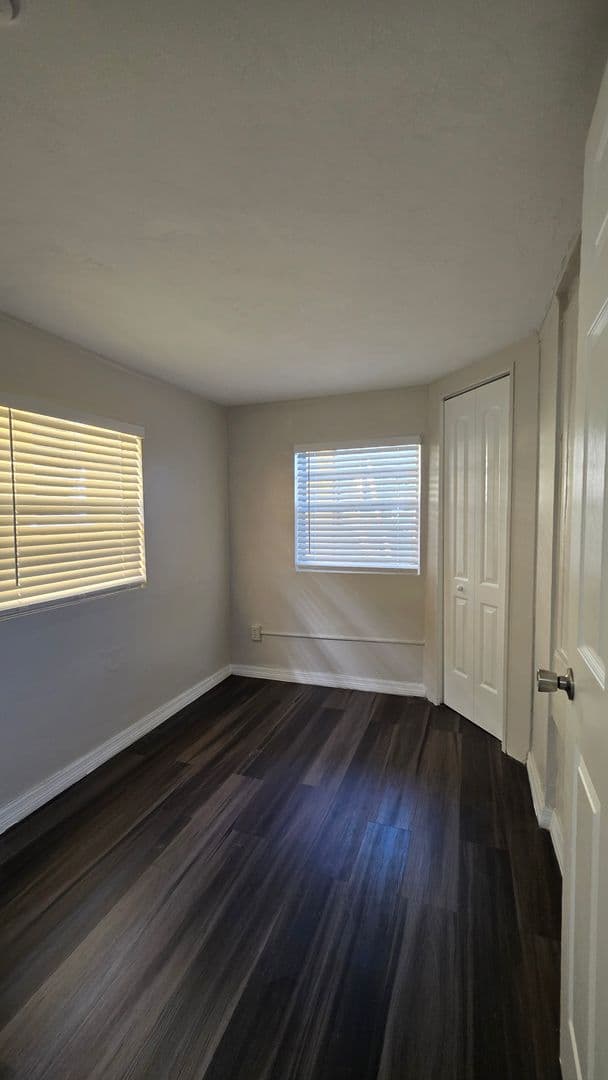 Daytona Beach Apartment: 1214 S Ridgewood Ave #5