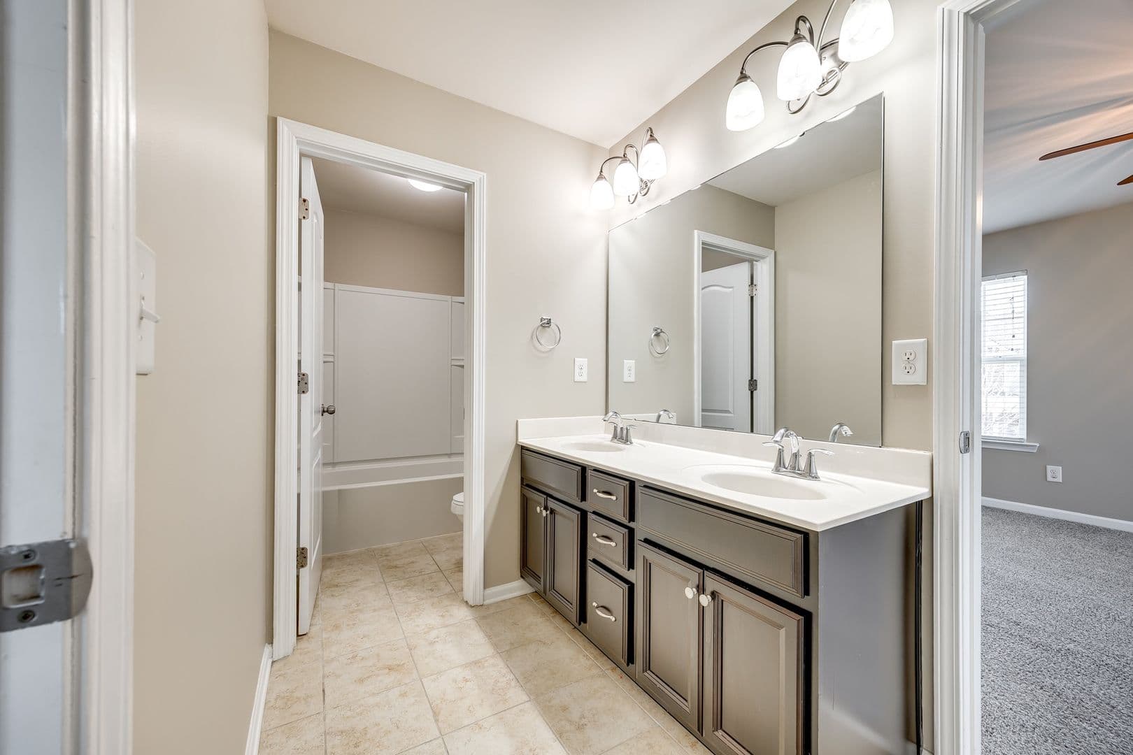Waxhaw House: 3000 sewee Lane