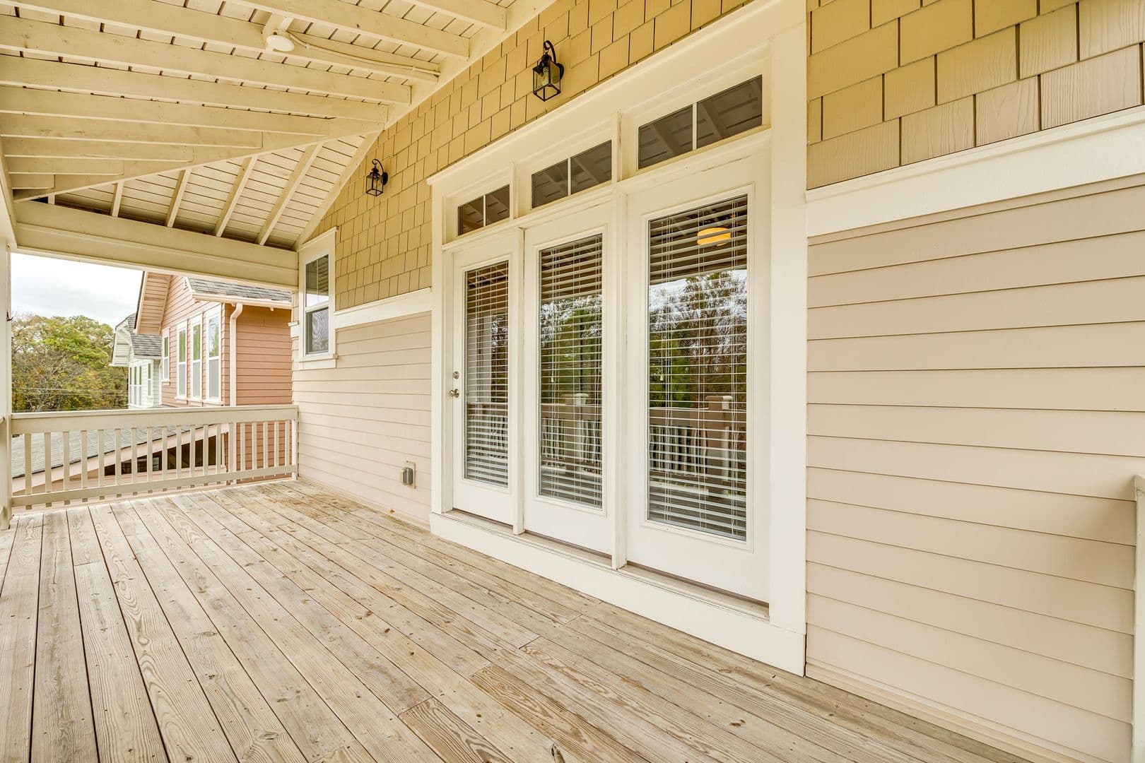 Rock Hill House: 799 Herrons Ferry Rd.