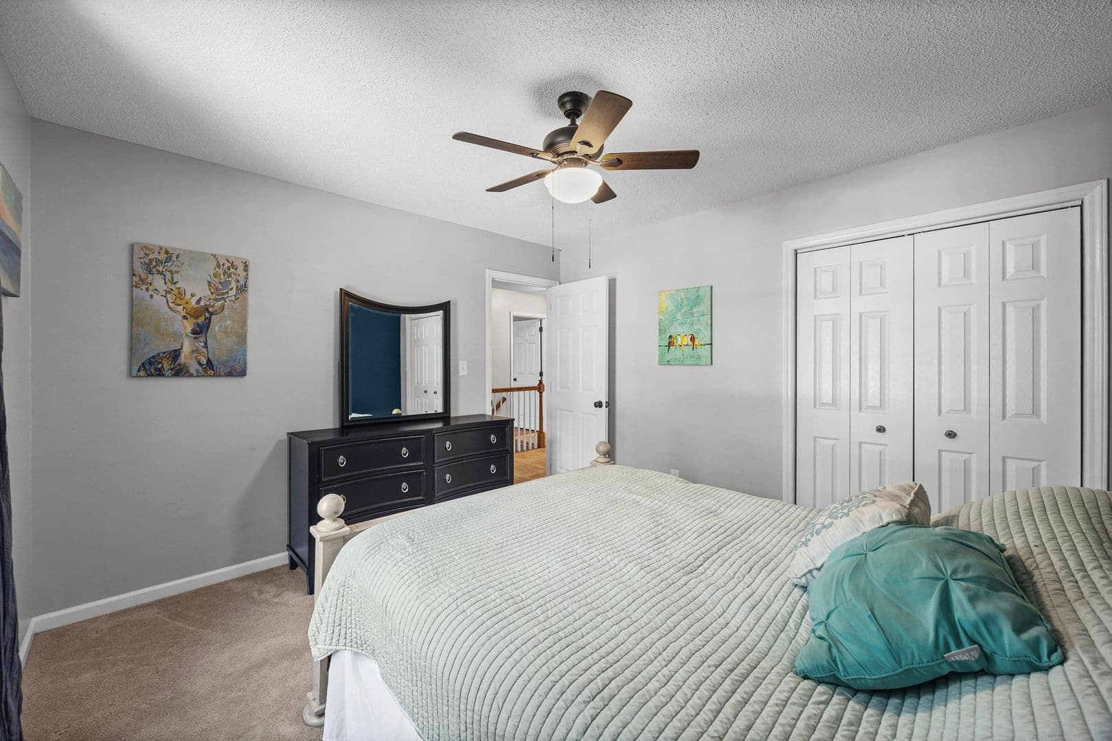 Charlote House: 612 Grays Creek
