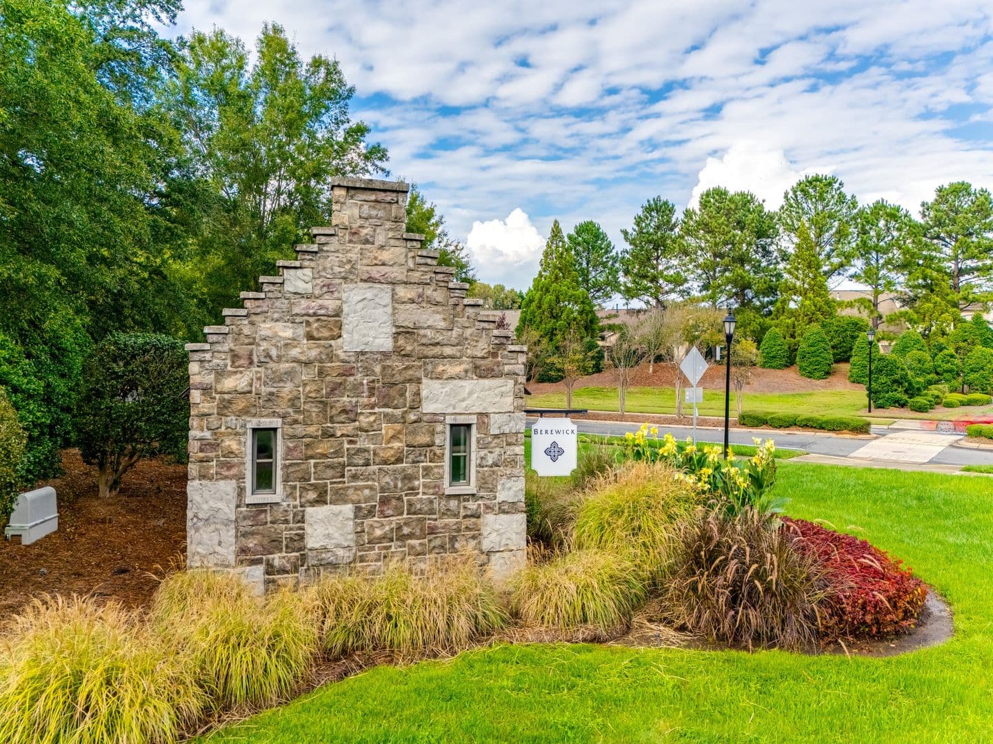 Charlotte Townhome: 9736 Springholm Drive