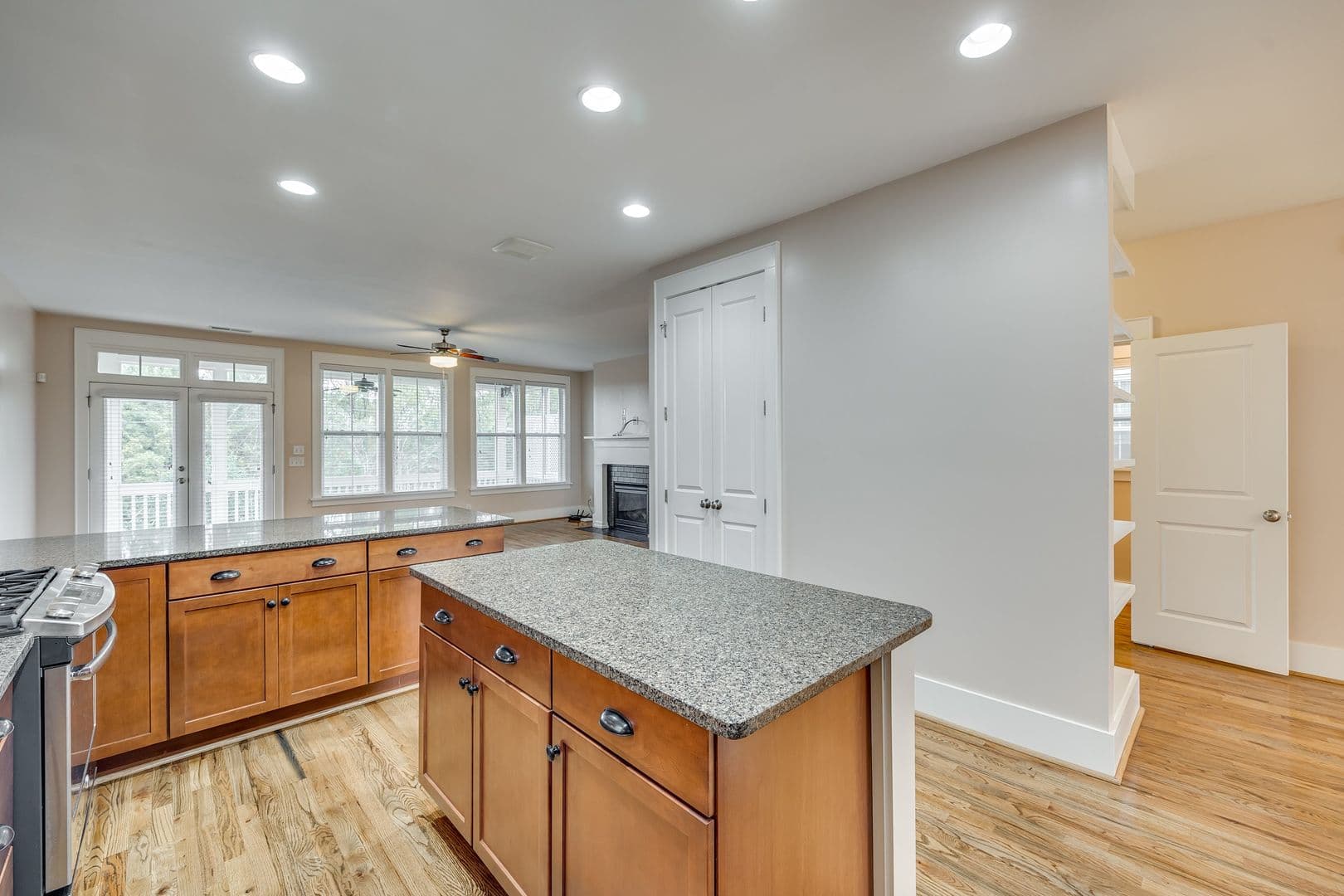 Rock Hill House: 799 Herrons Ferry Rd.