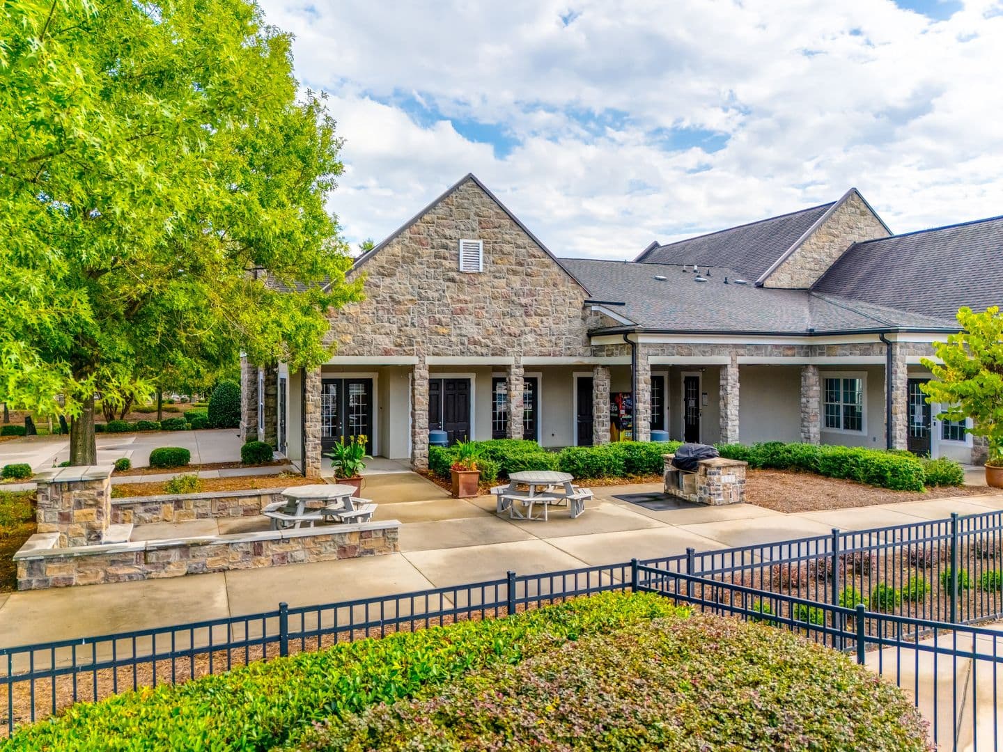 Charlotte Townhome: 9736 Springholm Drive