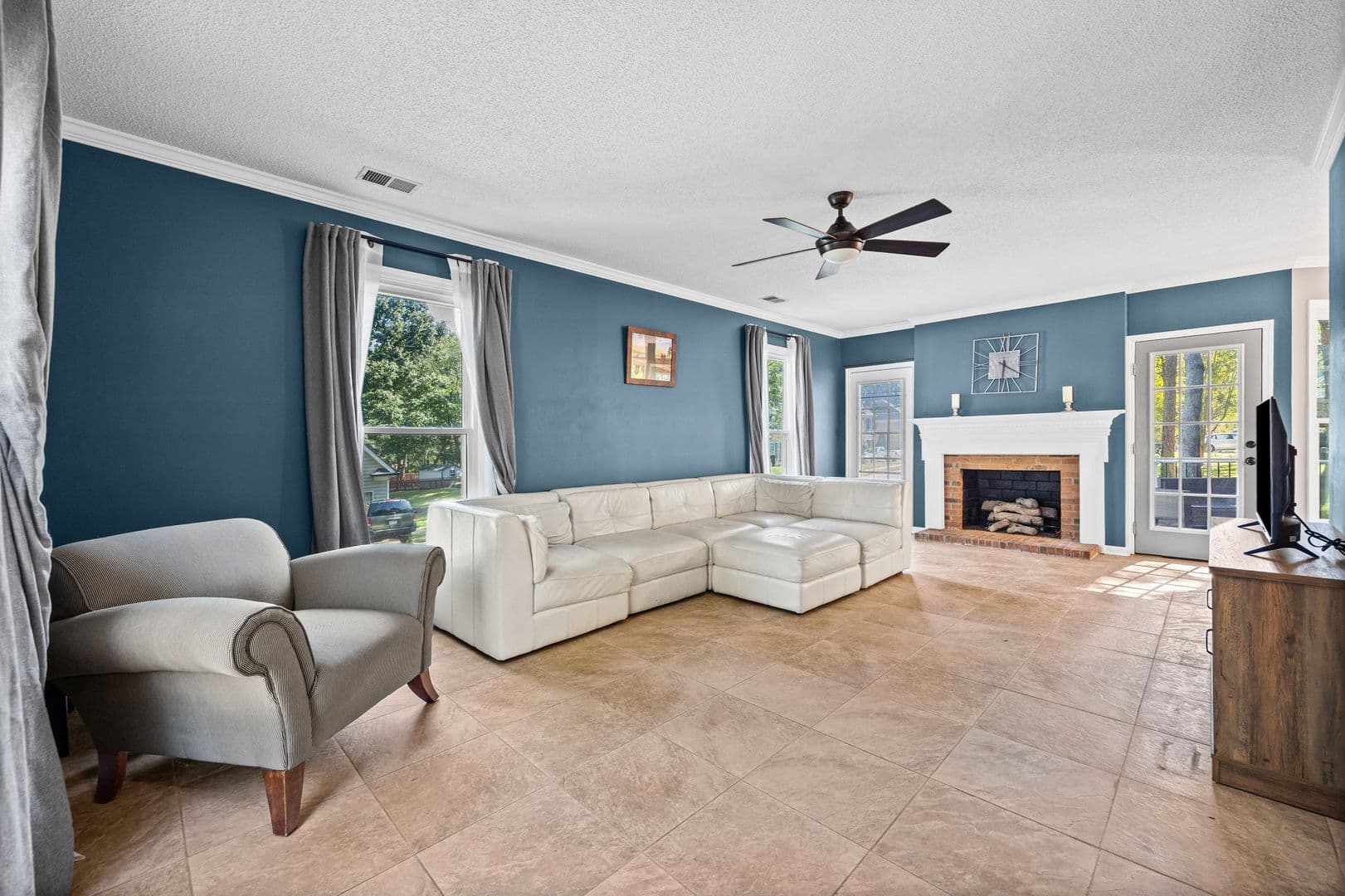 Charlote House: 612 Grays Creek