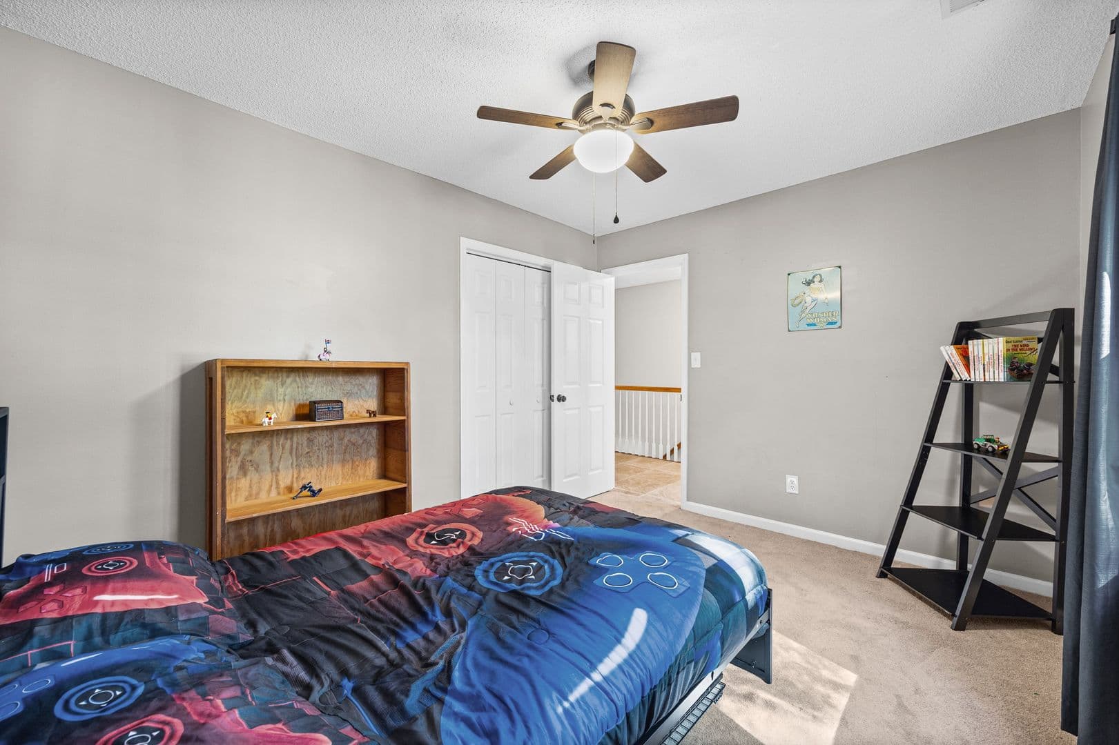 Charlote House: 612 Grays Creek