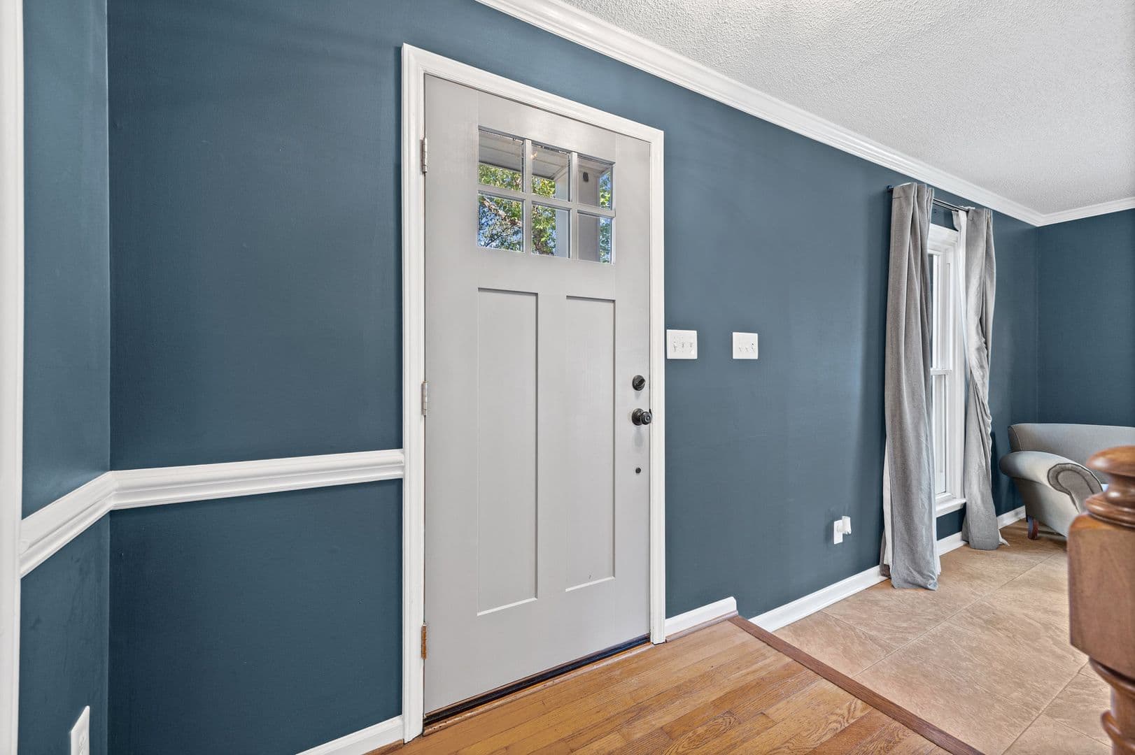 Charlote House: 612 Grays Creek