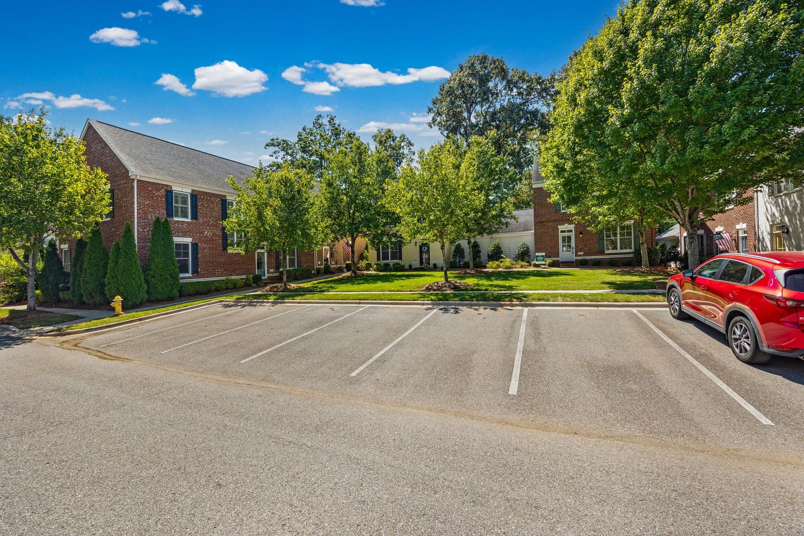 Belmont Townhome: 706 Kingsley Way