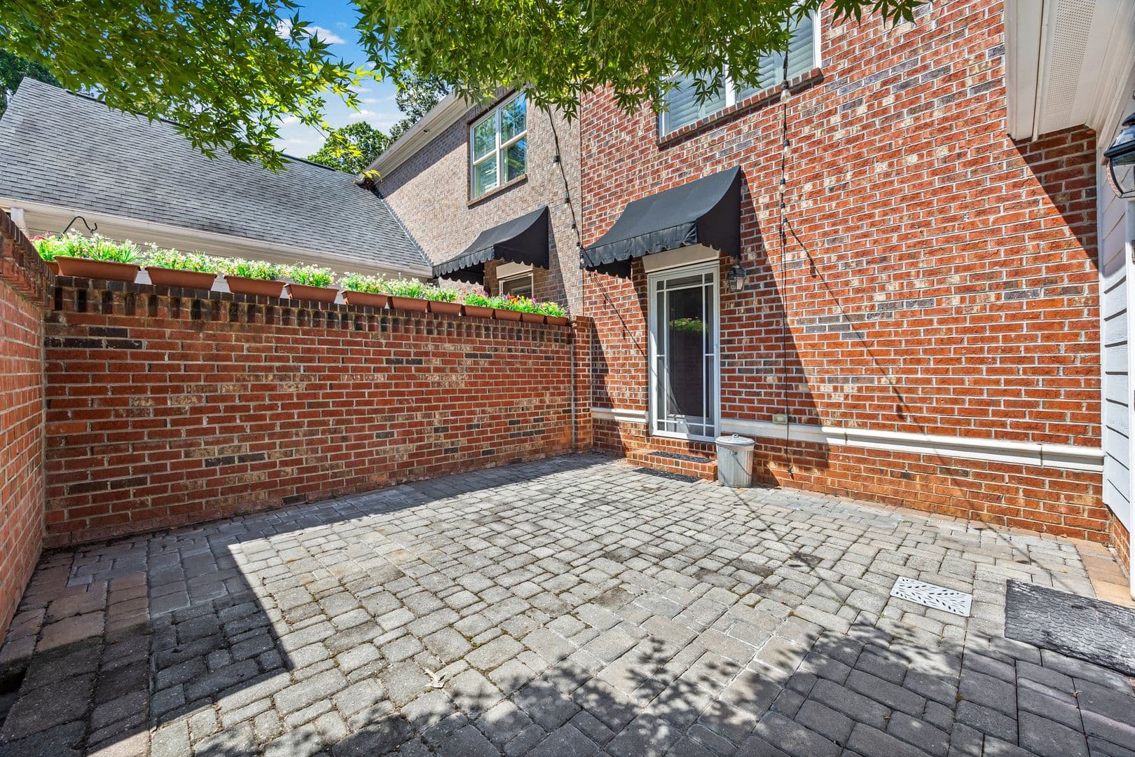 Belmont Townhome: 706 Kingsley Way
