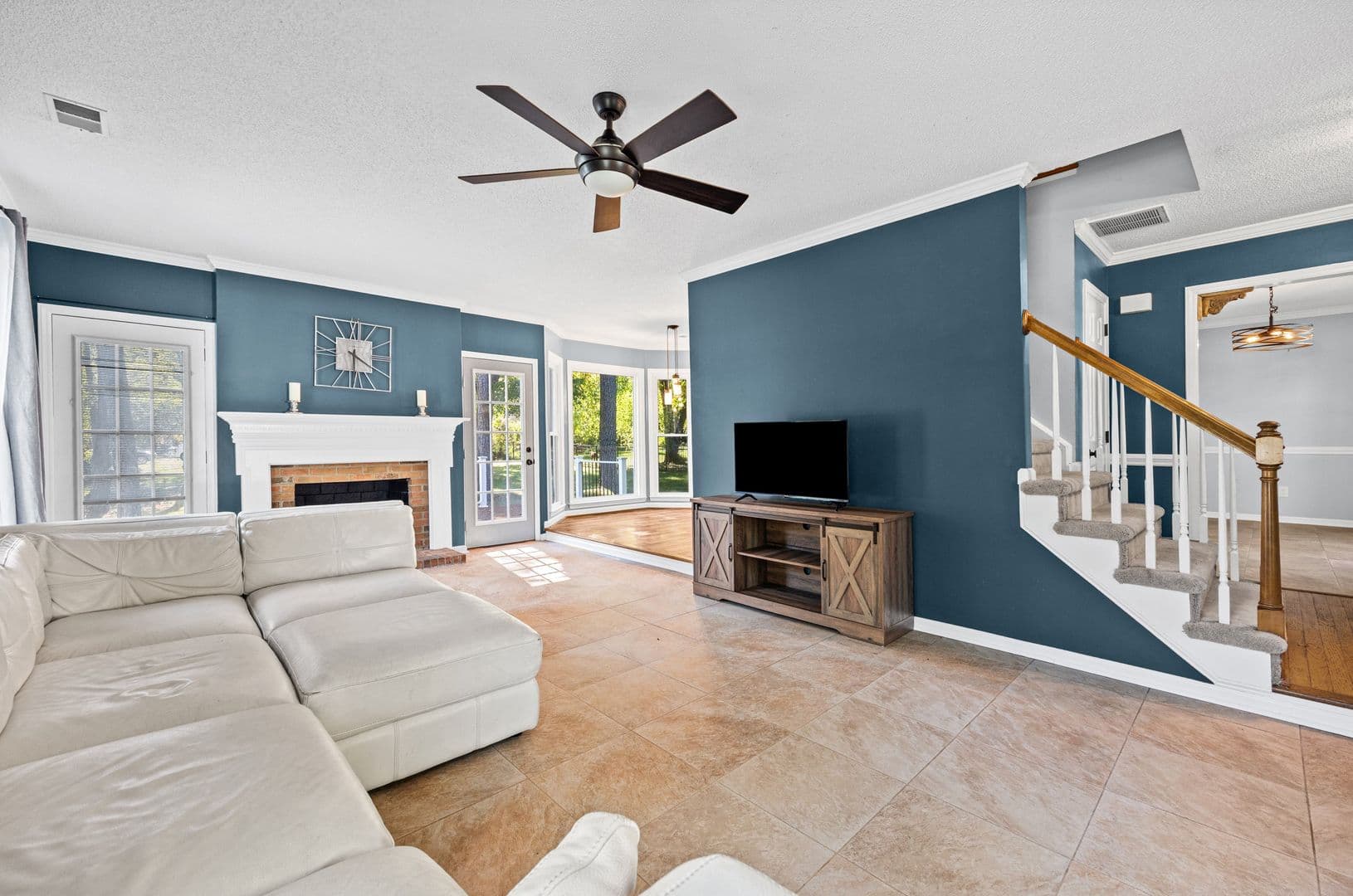 Charlote House: 612 Grays Creek