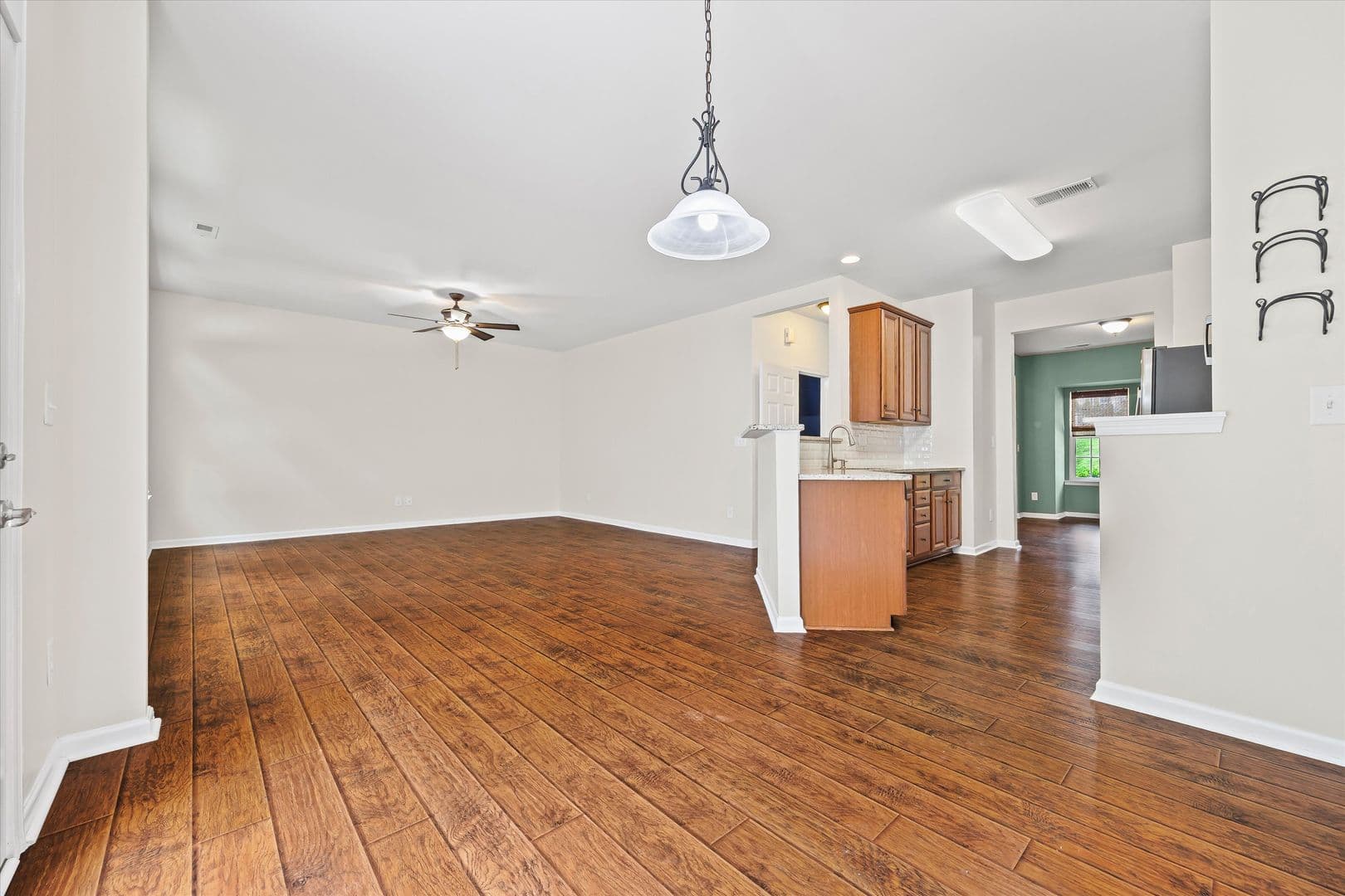 Charlotte Townhome: 9736 Springholm Drive