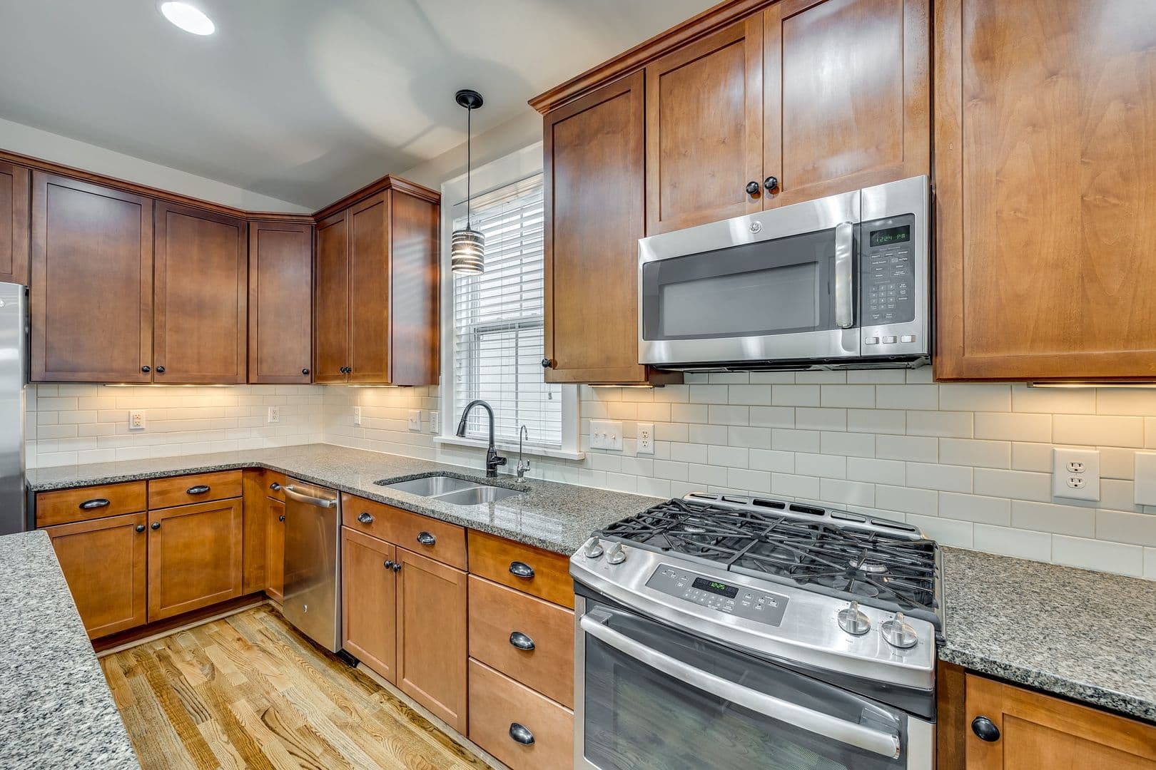 Rock Hill House: 799 Herrons Ferry Rd.