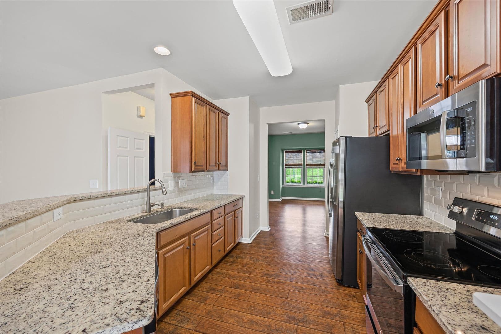 Charlotte Townhome: 9736 Springholm Drive