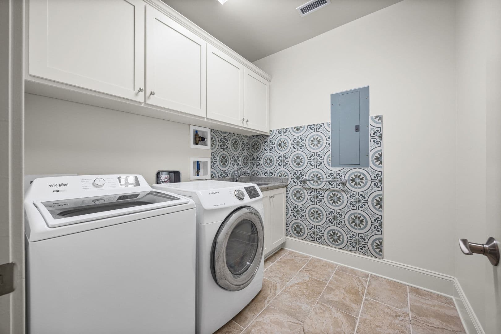 Belmont Townhome: 706 Kingsley Way