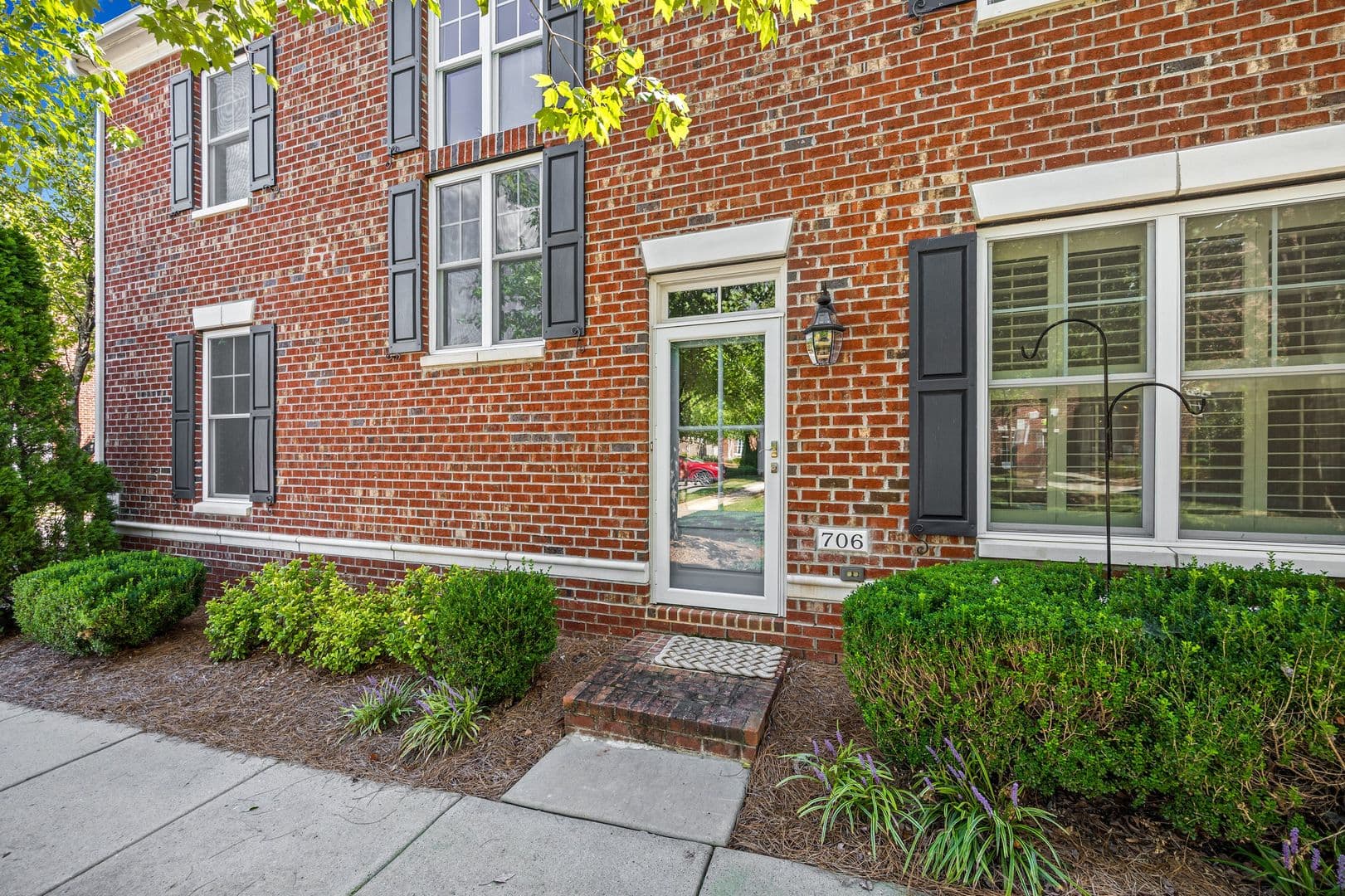 Belmont Townhome: 706 Kingsley Way