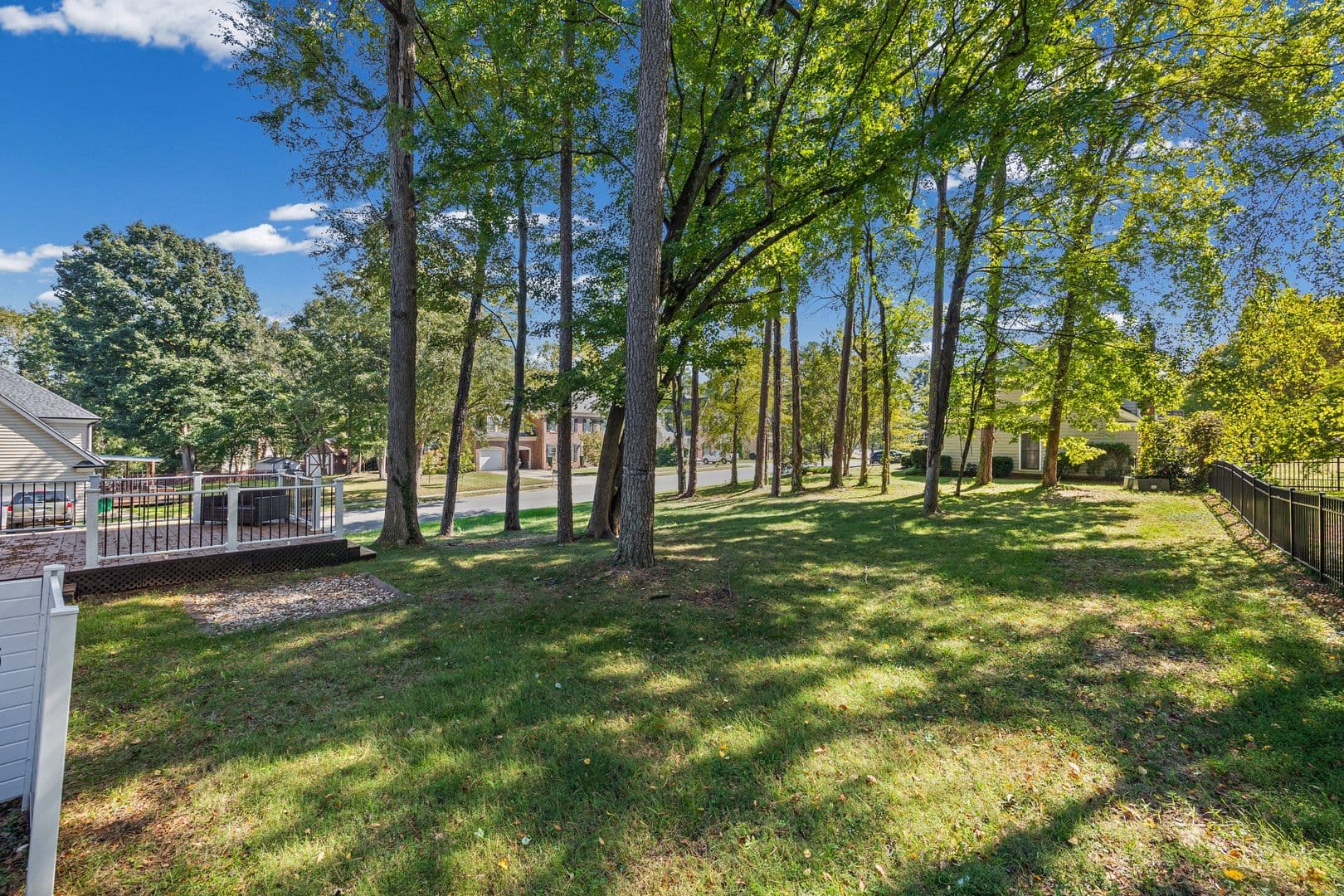 Charlote House: 612 Grays Creek
