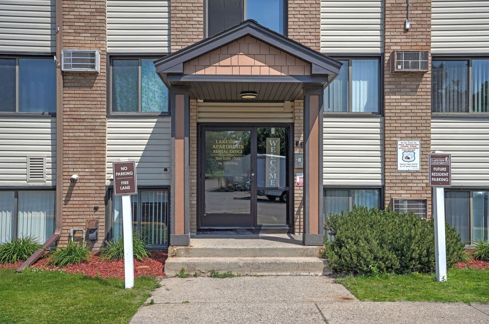 New Brighton Apartment: 730 10th Street