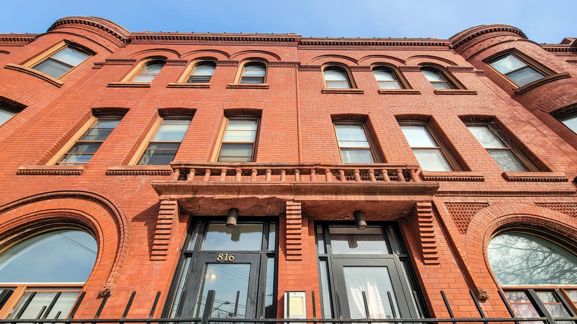 Minneapolis Apartment: 826 10th St S