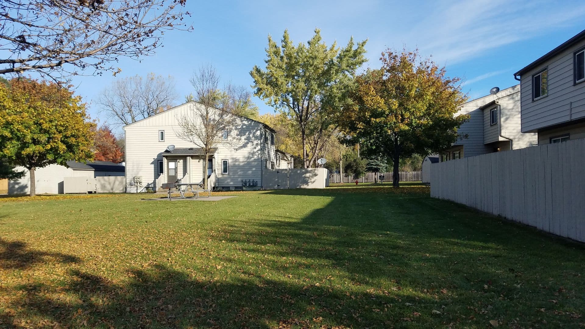 Coon Rapids Townhome: Crooked Lake Blvd