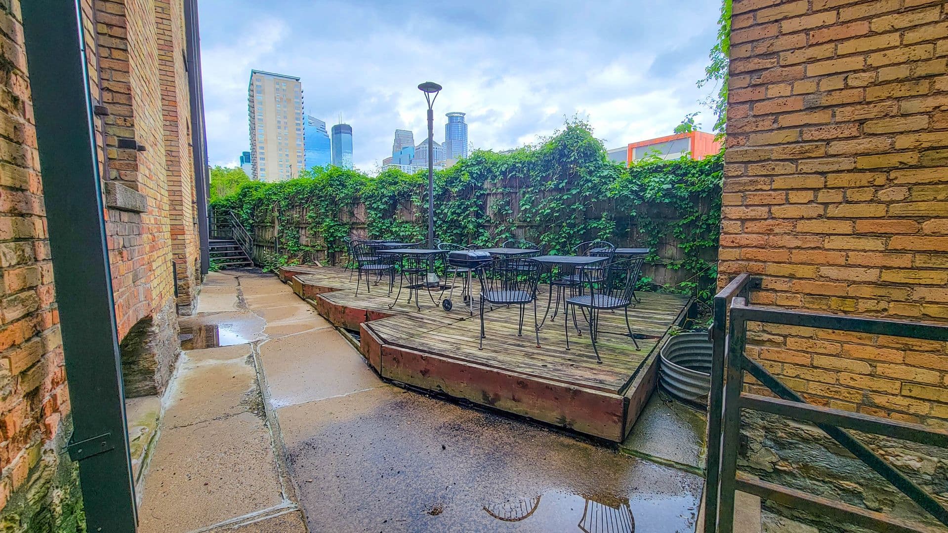 Minneapolis Apartment: 826 10th St S