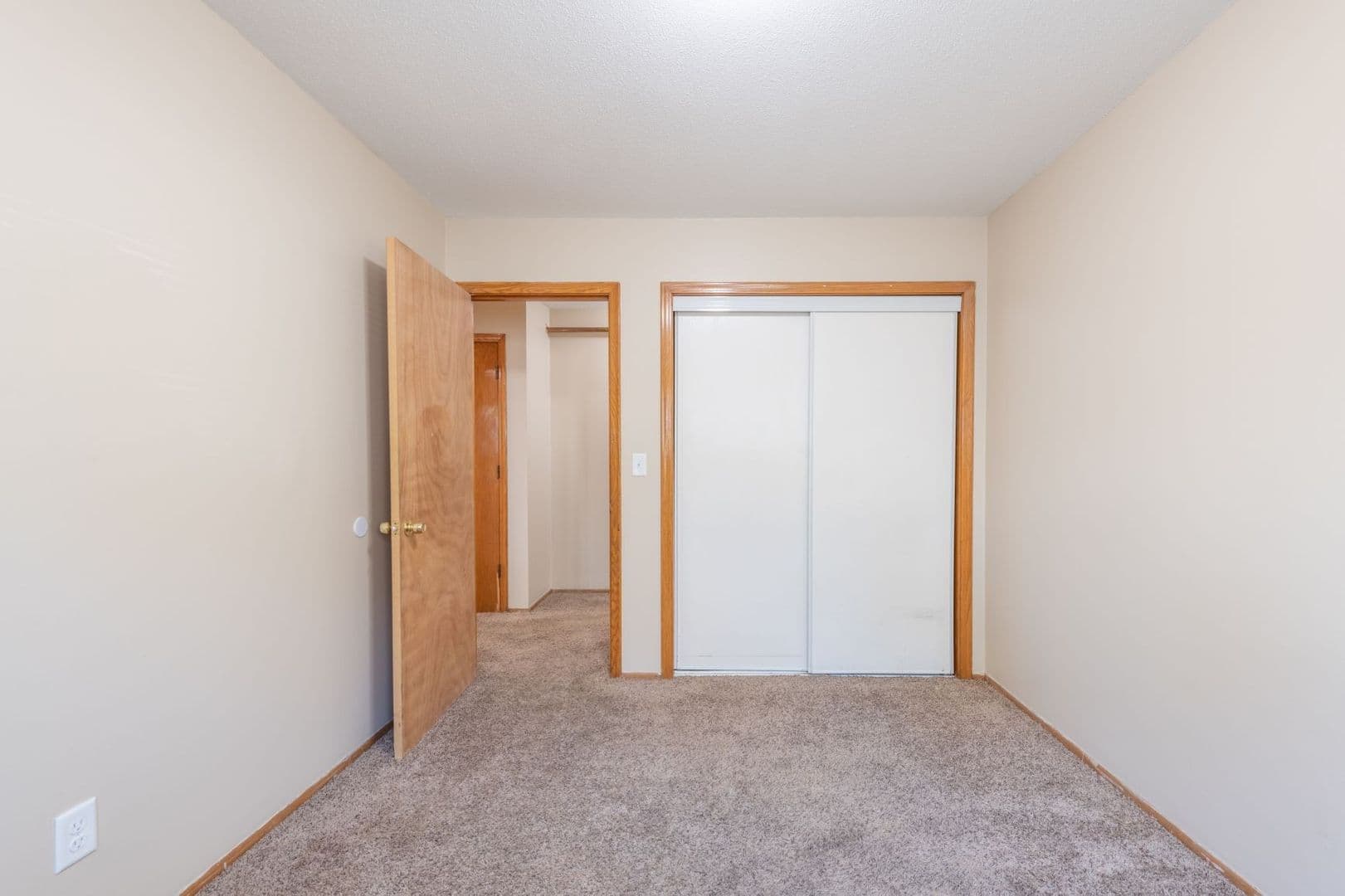 Fridley Apartment: 5851 2nd Street NE