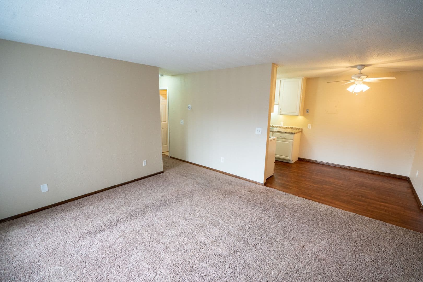 New Brighton Apartment: 2311 26th Avenue NW
