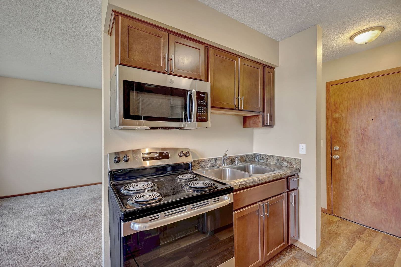 New Brighton Apartment: 730 10th Street