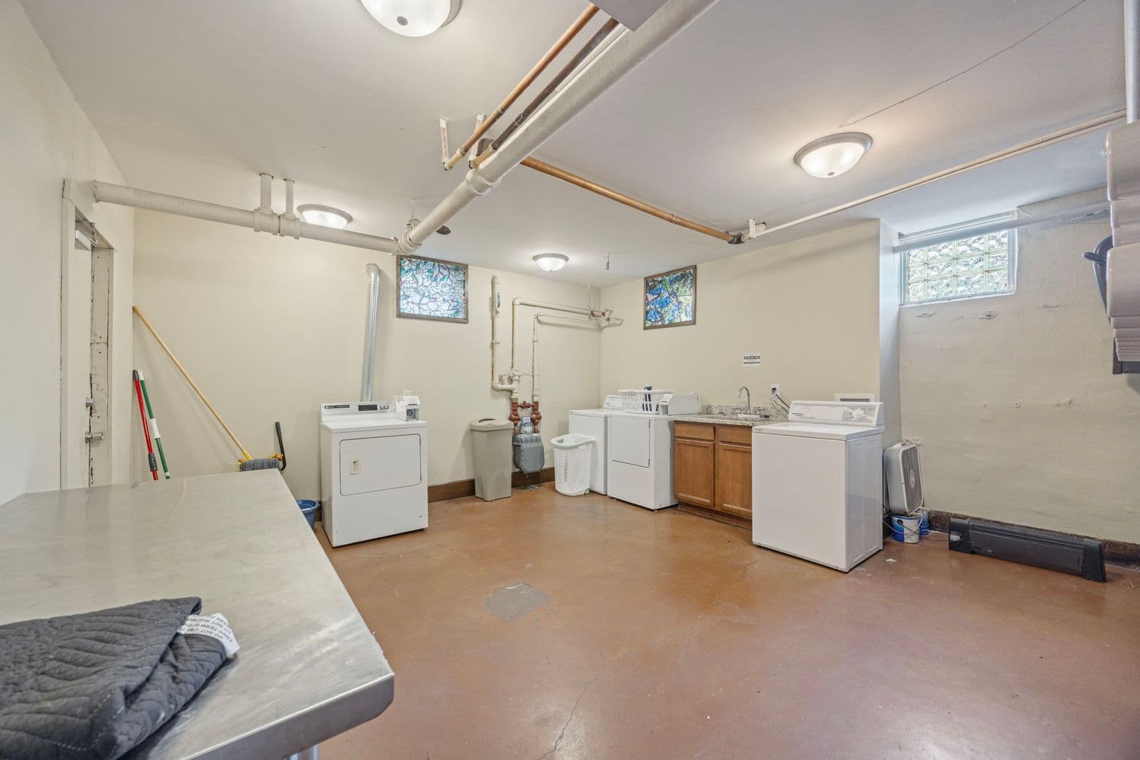 St Paul Apartment: 45 Lexington Parkway S, Apt 07