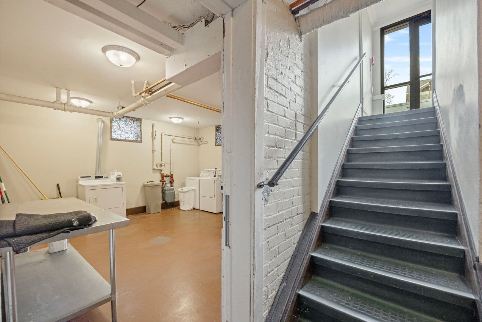 St Paul Apartment: 45 Lexington Parkway S, Apt 07
