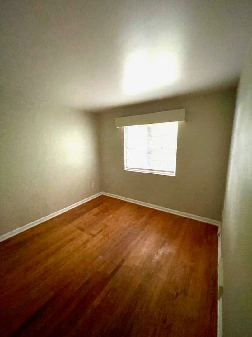 Kansas City Townhome: 7344 Wayne Avenue