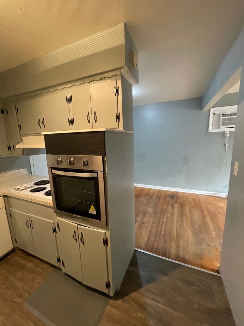 Kansas City Townhome: 7344 Wayne Avenue