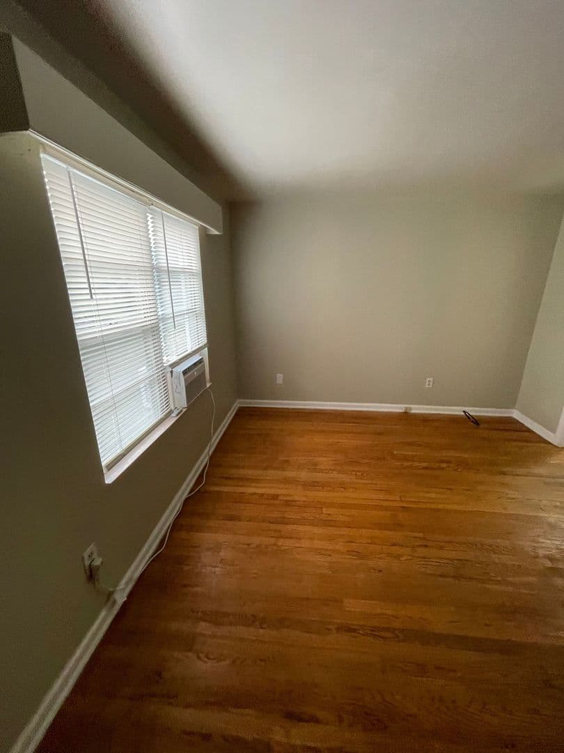 Kansas City Townhome: 7344 Wayne Avenue