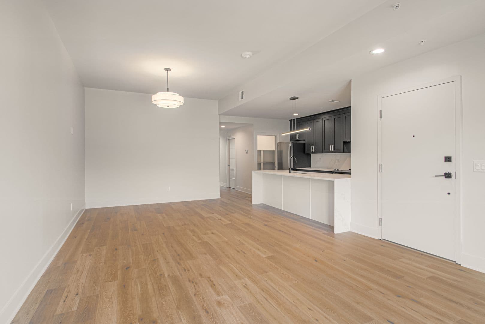 Kansas City Apartment: 200 West Gregory Boulevard