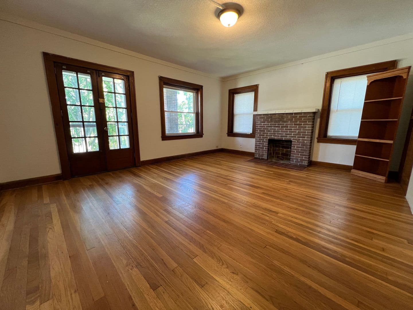 Kansas City Apartment: 853 Barnett Avenue