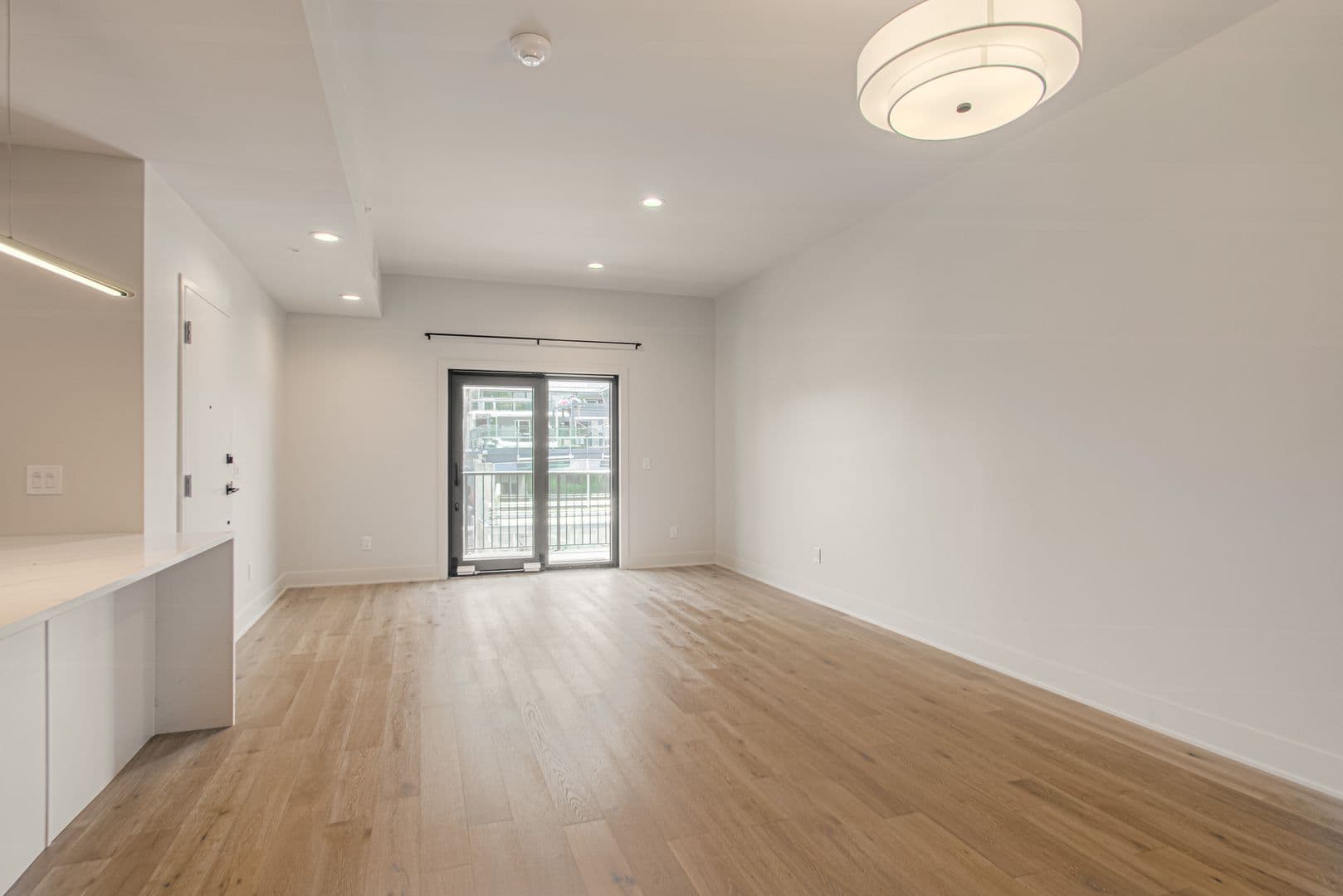 Kansas City Apartment: 200 West Gregory Boulevard
