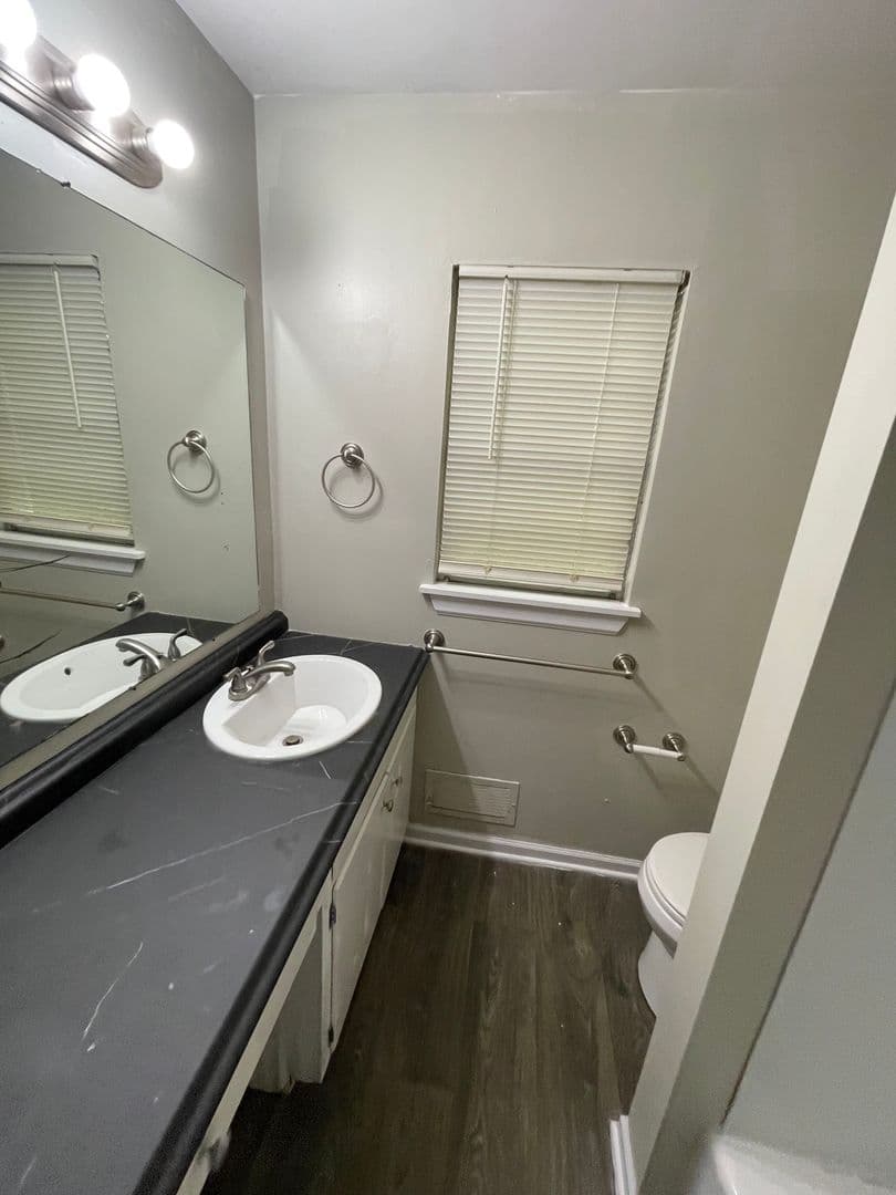 Kansas City Townhome: 7344 Wayne Avenue
