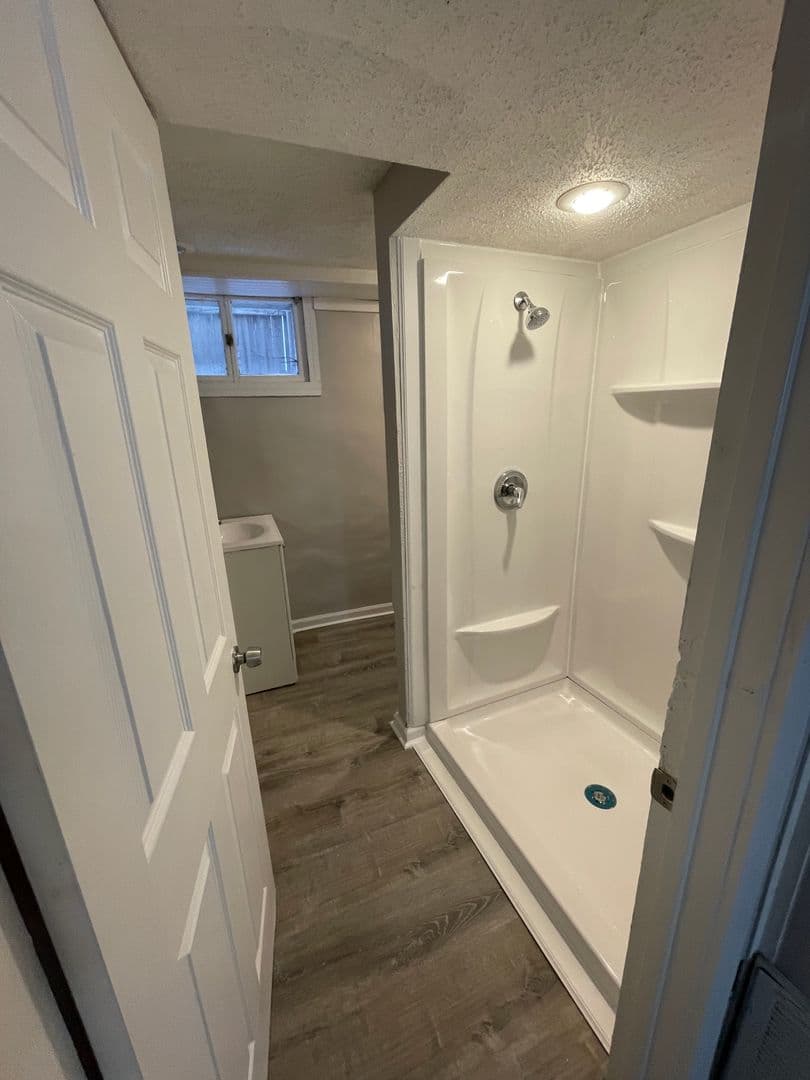 Kansas City Apartment: 3830 Warwick Blvd. Basement