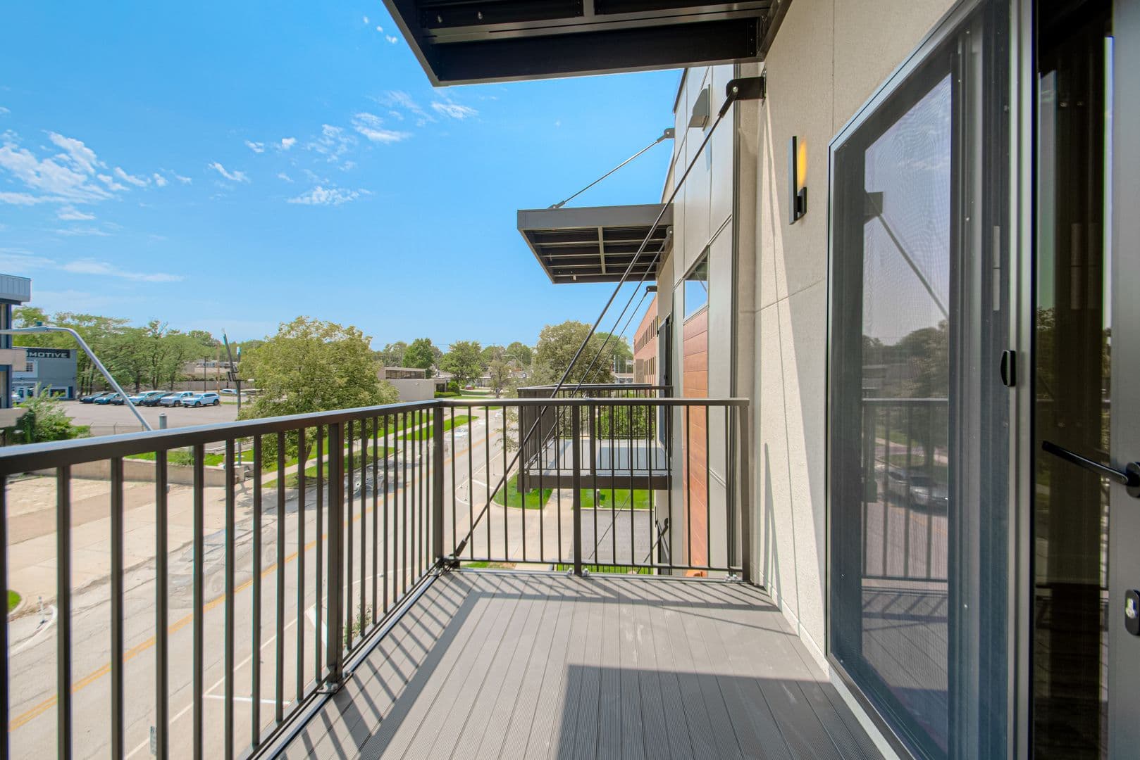 Kansas City Apartment: 200 West Gregory Boulevard
