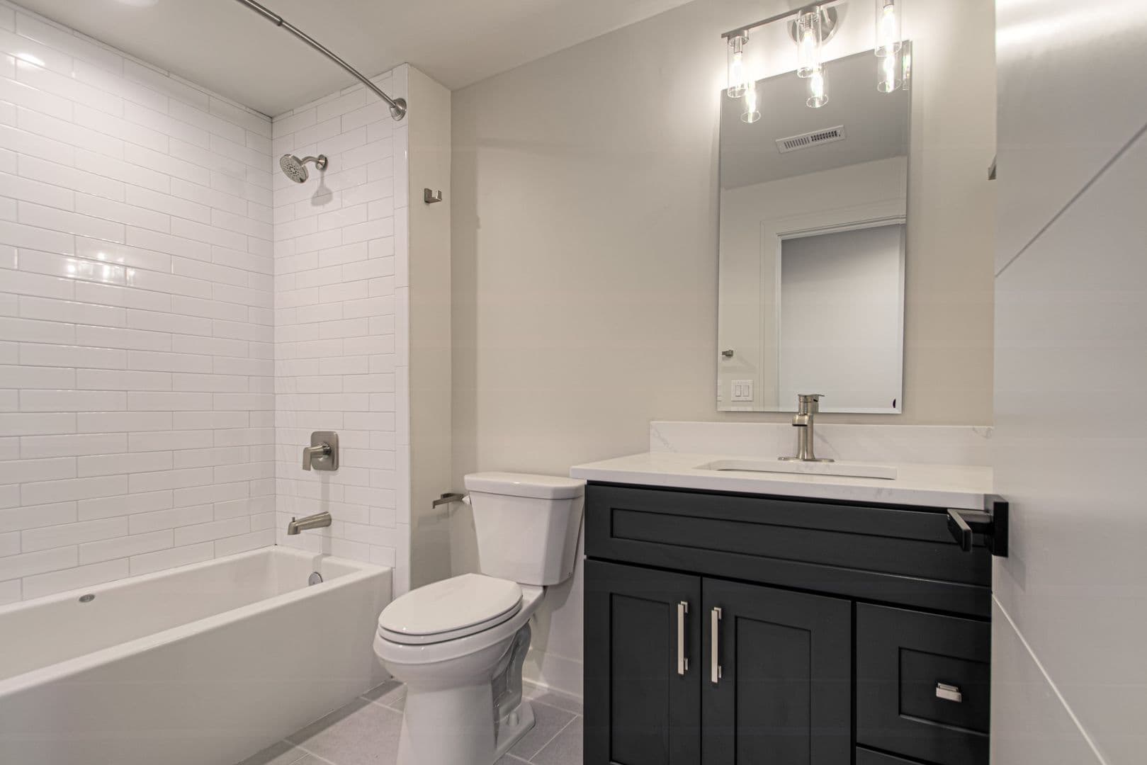 Kansas City Apartment: 200 West Gregory Boulevard