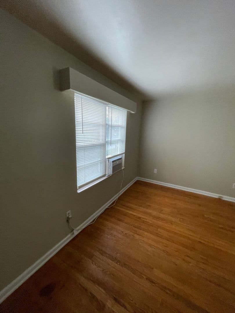 Kansas City Townhome: 7344 Wayne Avenue